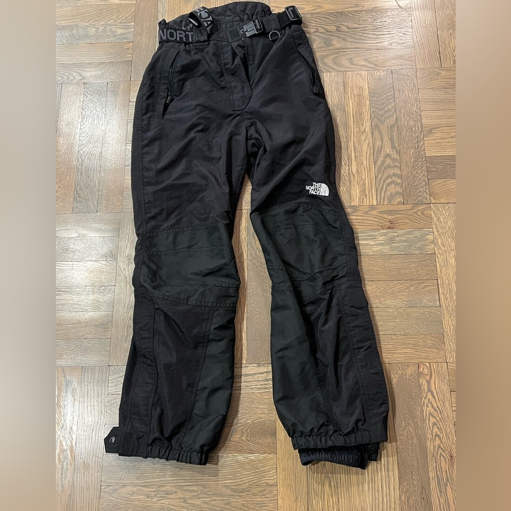 North Face Ski Pants, Women size 6, black.